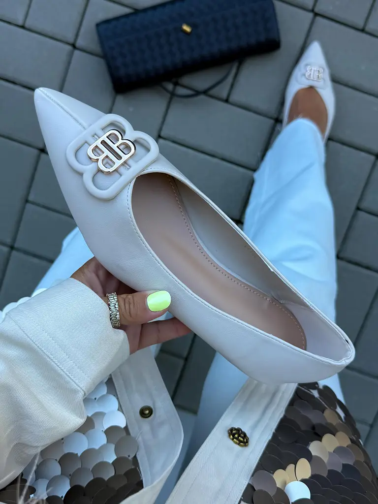 Balerina cipő dísszel ADIRE