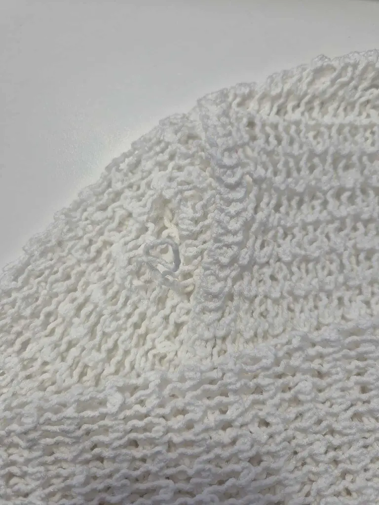 Fehér horgolt crop-blúz - next