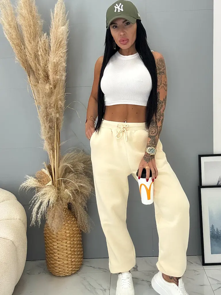 Gumis derekú bélelt sportos mackónadrág ILARA