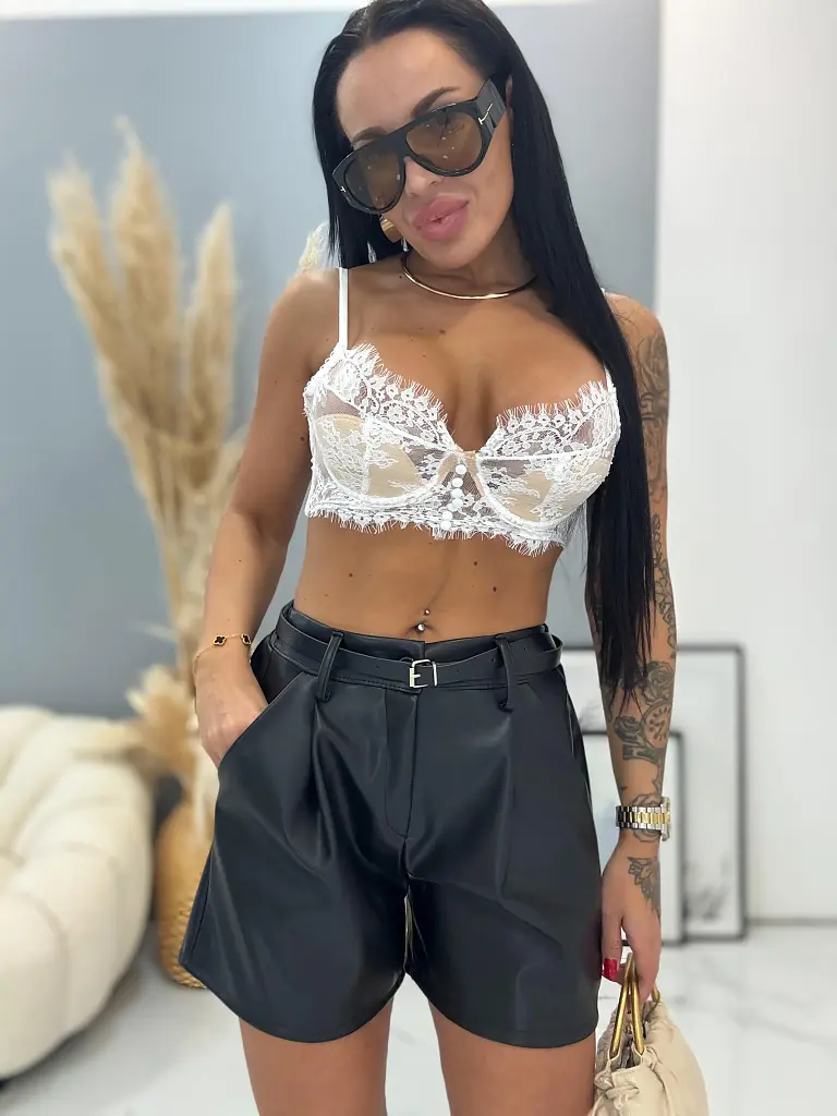 Műbőr sort övvel KENNA - next