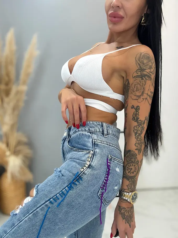 Extravagáns női farmer