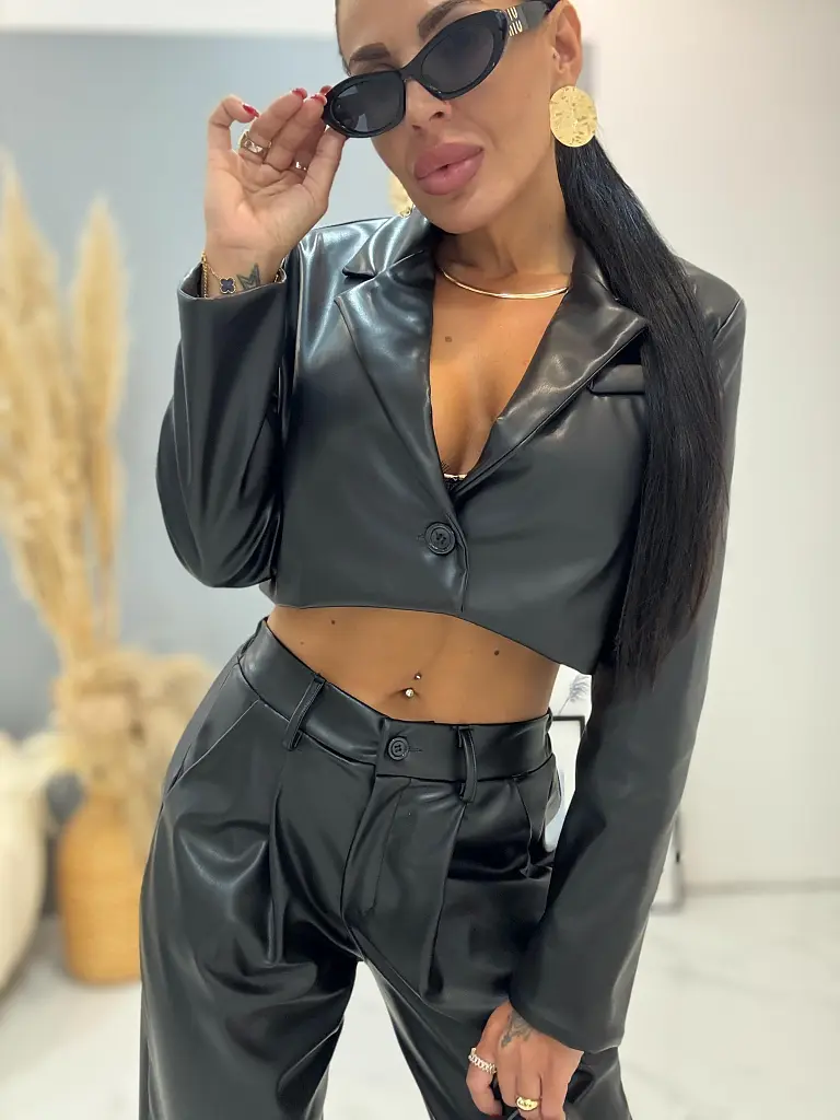 Kétrészes műbőr szett MANON - next