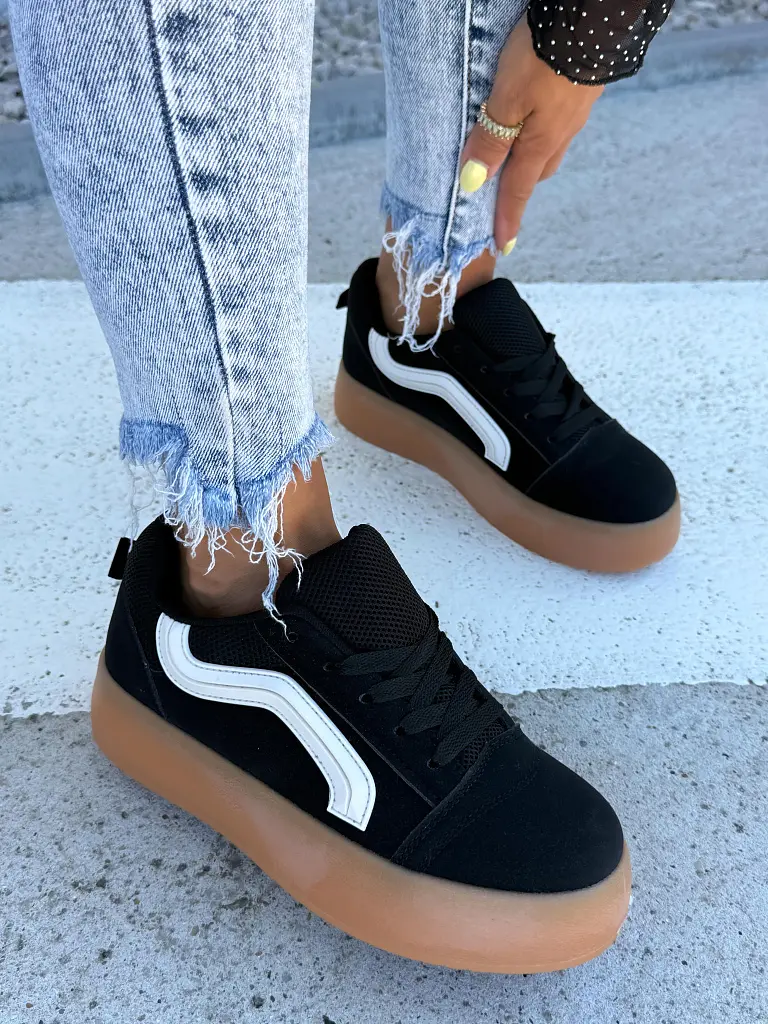 Platformos női sportcipő KLARISA