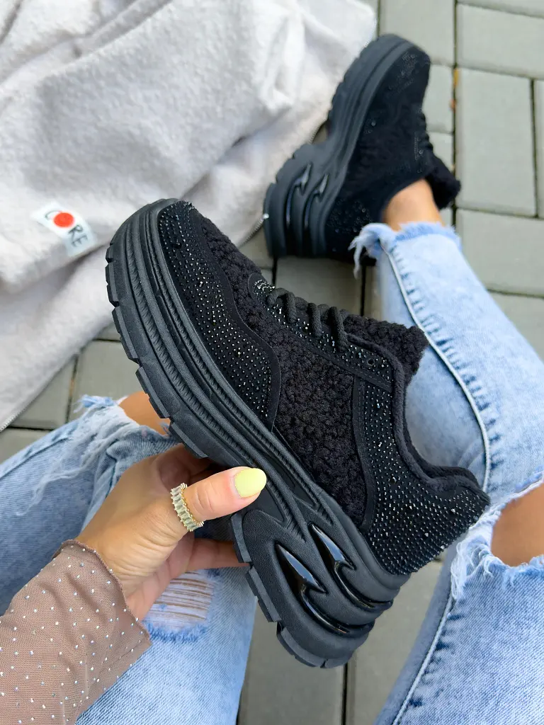 Kövekkel díszített platformos teddy sportcipő MARGOT