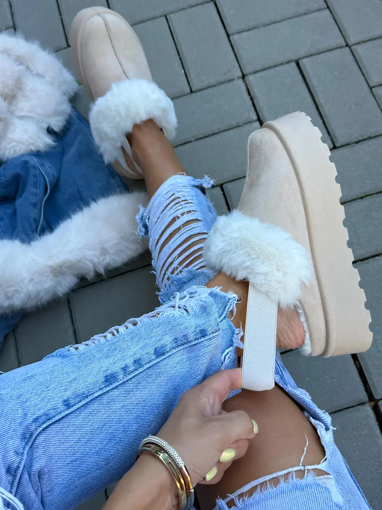 Meleg velúr papucs LETTYNA