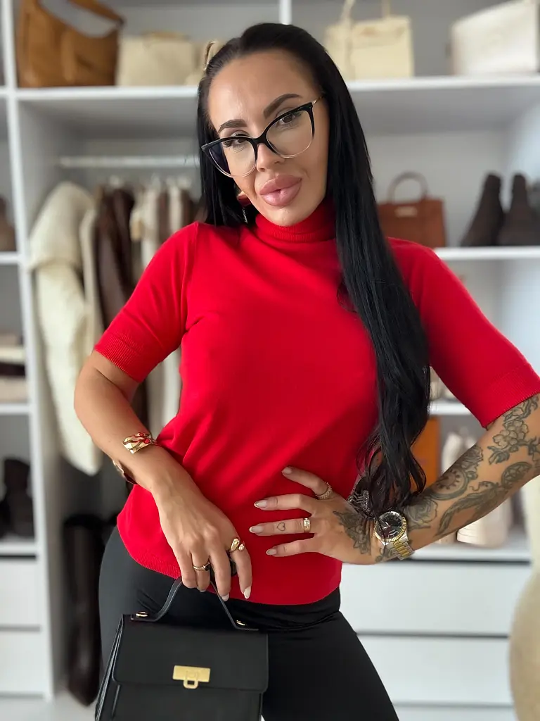 Rövidujjú garbó REZNA - next