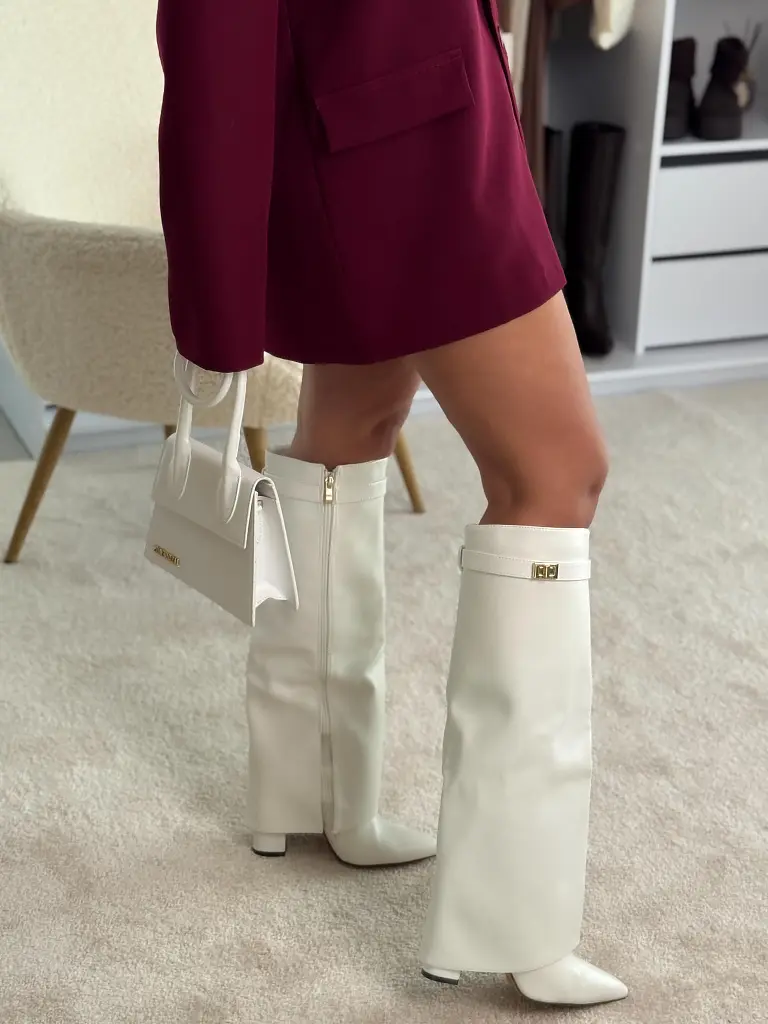 Extravagáns hosszú csizma LYANNA