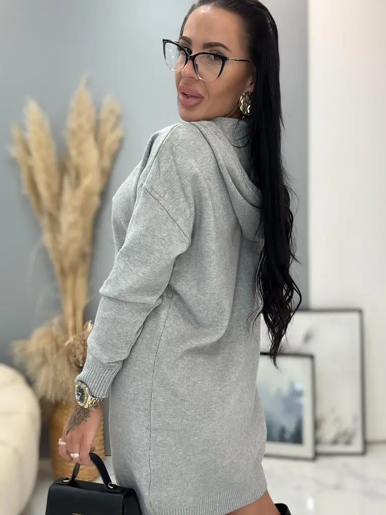 Kapucnis kötött ruha ETHELA - next