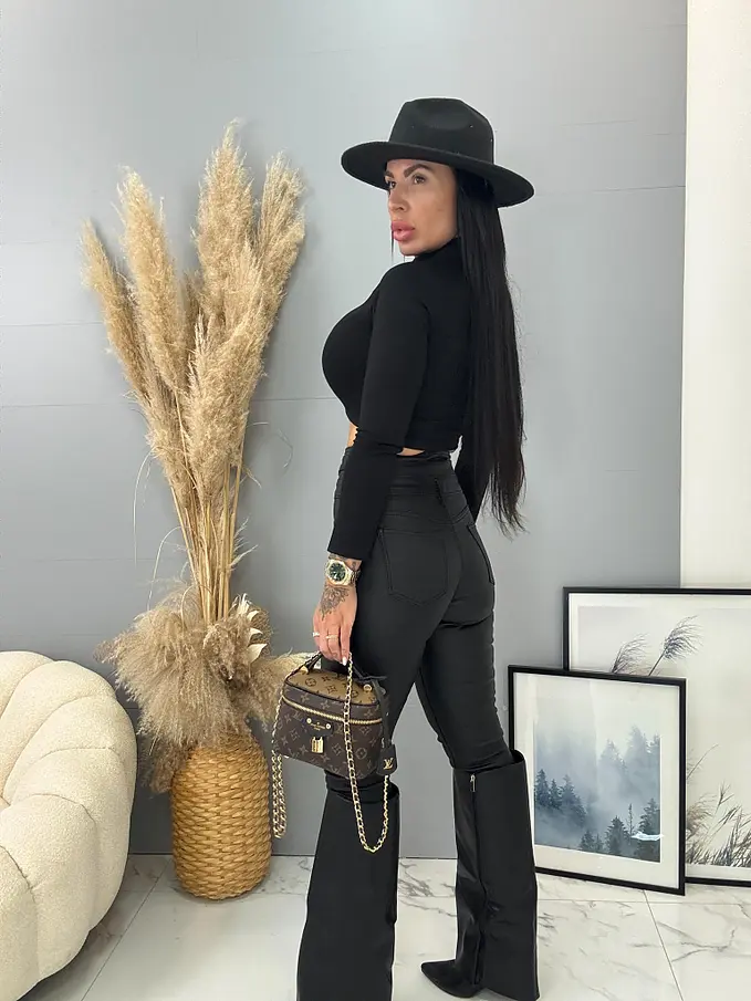 Műbőr slim nadrág SERAVA