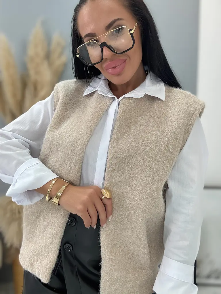 Nyitott fazonú mellény FREYDA - next