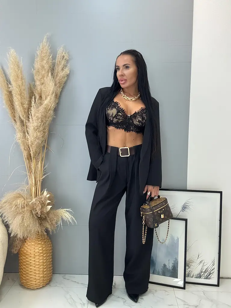 Fekete wide-leg nadrág övvel EVELYNE - next