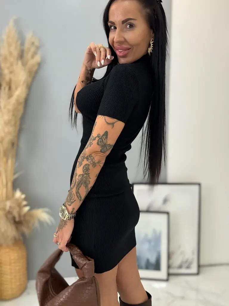 Bordázott anyagú kötött miniruha cipzárral KALIA - next