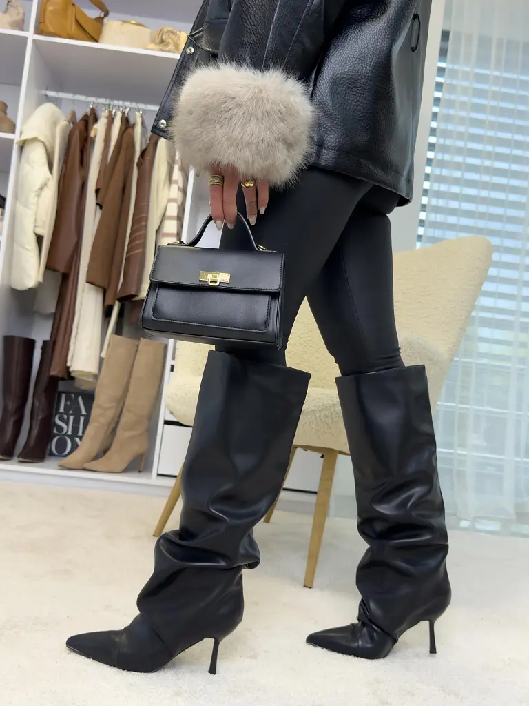 Magasszárú csizma HISAKO - next