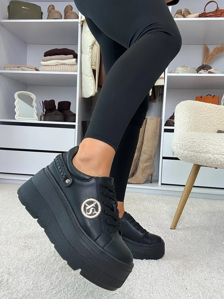 Platformos sportcipő VALIRA