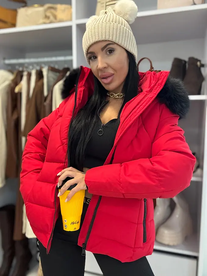 Szőrmés kapucnis kabát övvel MILLIE