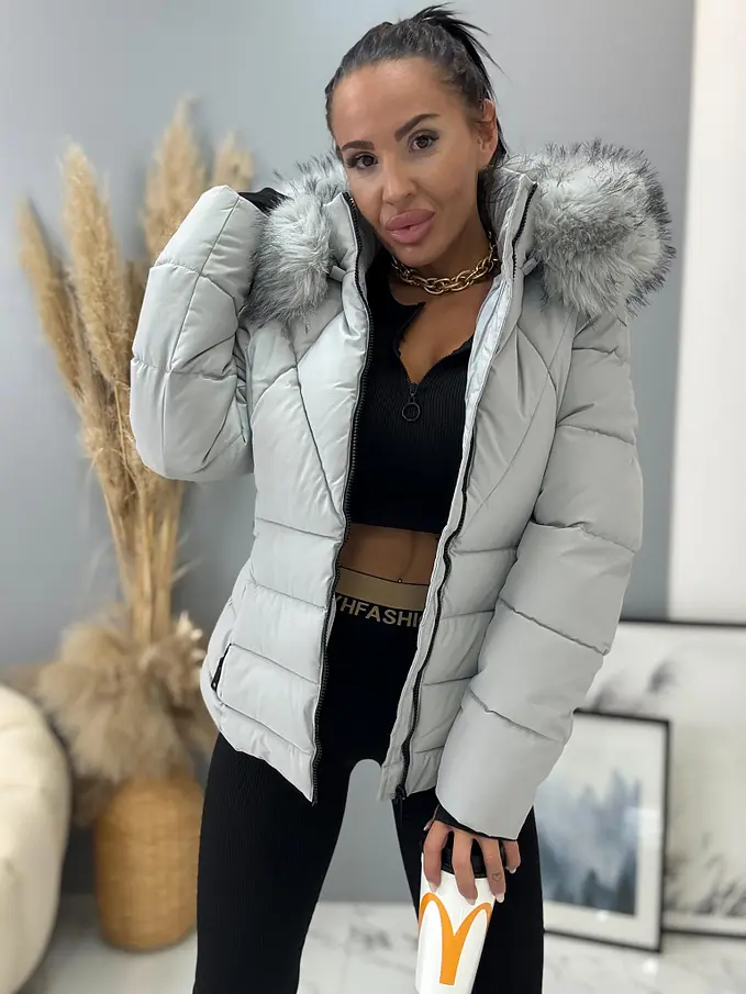 Szőrmés kapucnis kabát övvel MILLIE