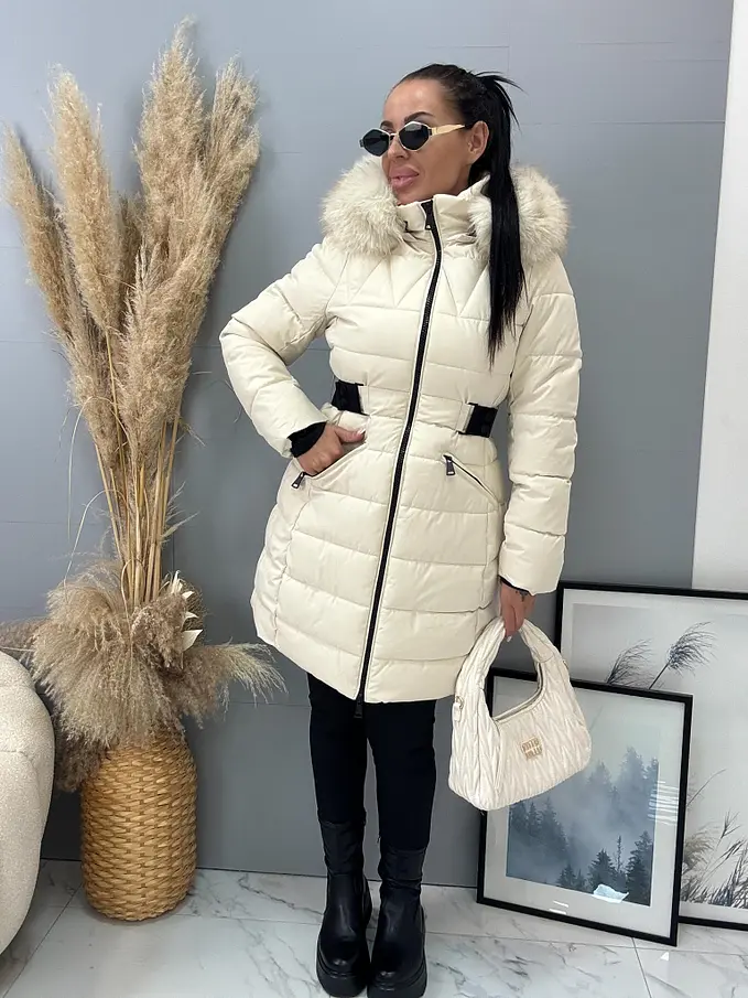 Hosszú szőrmés kapucnis kabát  EMALIA