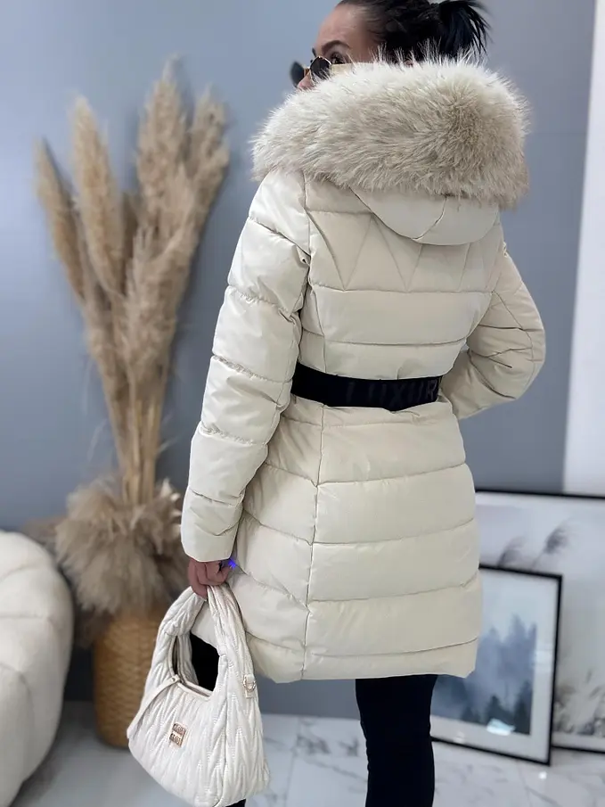 Hosszú szőrmés kapucnis kabát  EMALIA