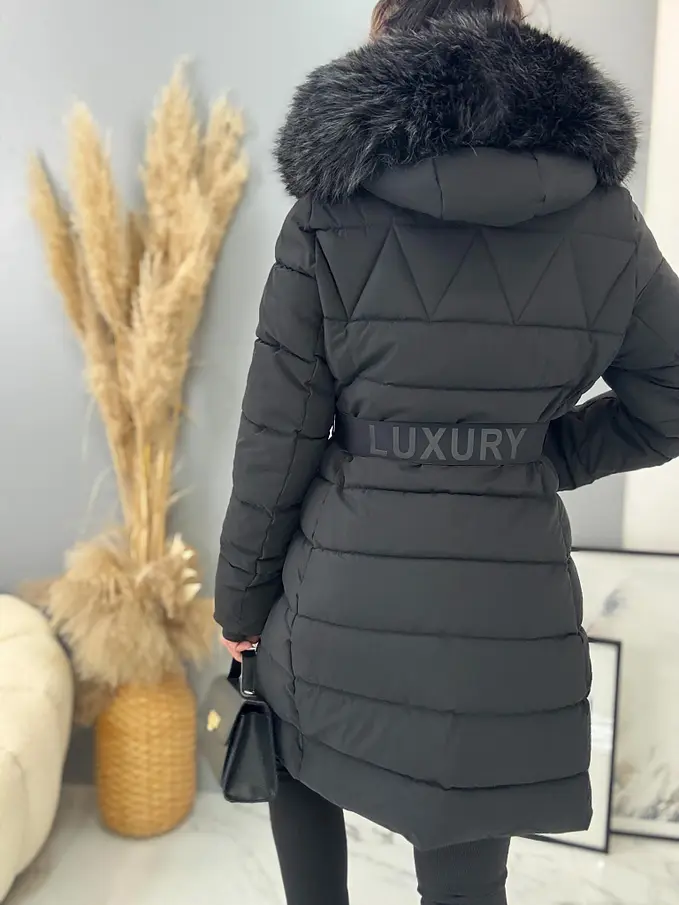 Hosszú szőrmés kapucnis kabát EMALIA