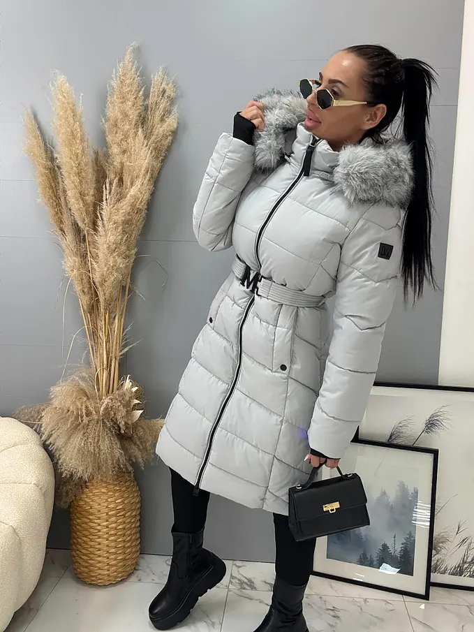 Hosszú szőrmés kapucnis kabát övvel AYDENA