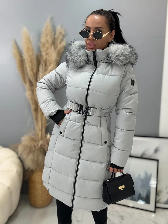 Hosszú szőrmés kapucnis kabát övvel AYDENA