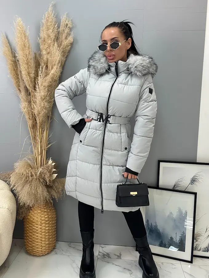 Hosszú szőrmés kapucnis kabát övvel AYDENA