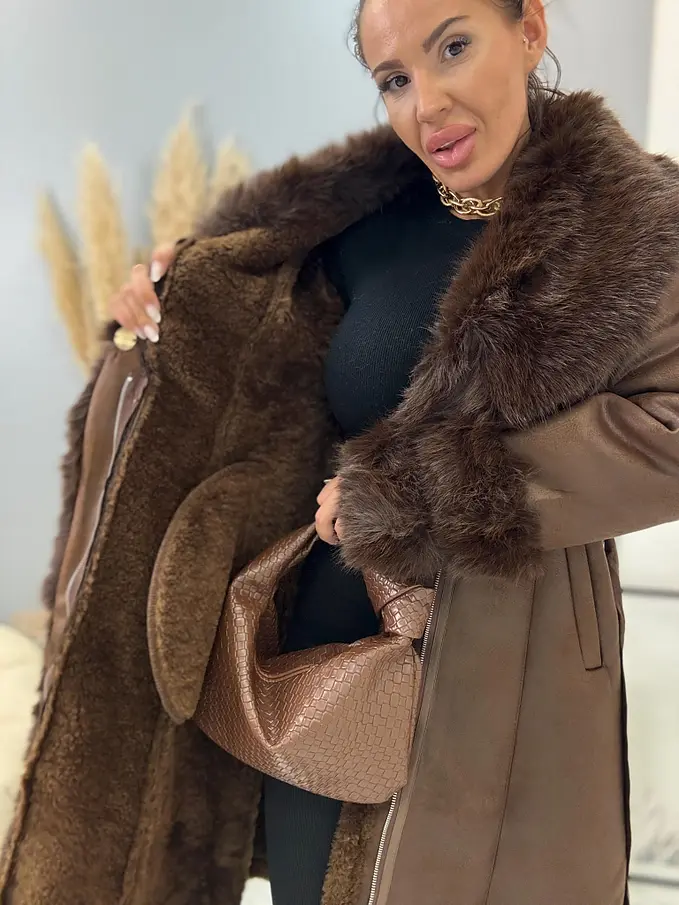 Velúr hosszú kabát szőrmével ANYTA