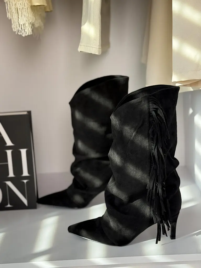 Velúr magasszárú csizma DINAY - next