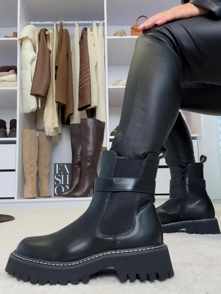 Női bokacsizma VERNISA