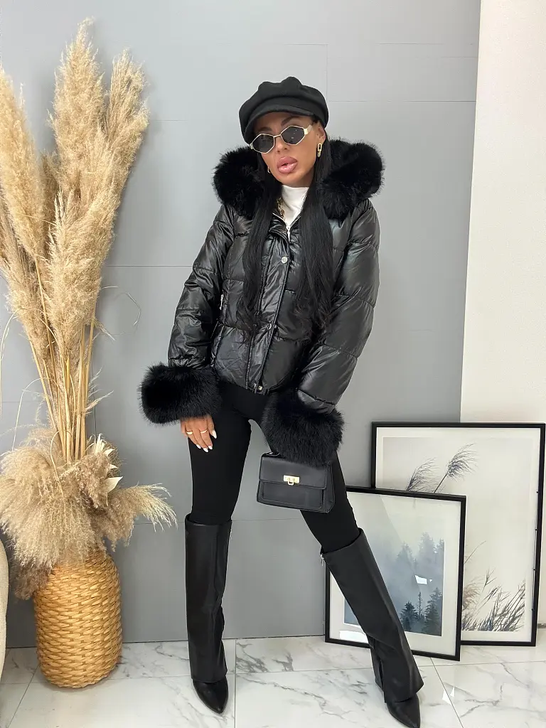 Kapucnis kabát szörmével ADRENA