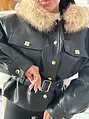 Műbőr kabát szőrmével és kapucnival SERENA