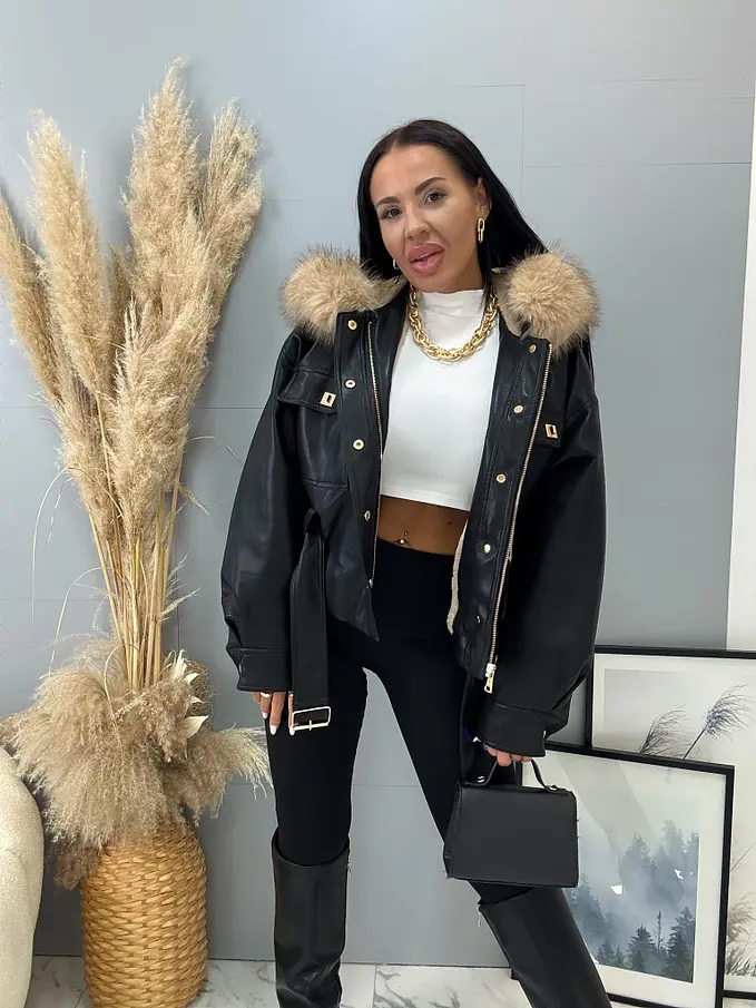 Műbőr kabát szőrmével és kapucnival SERENA