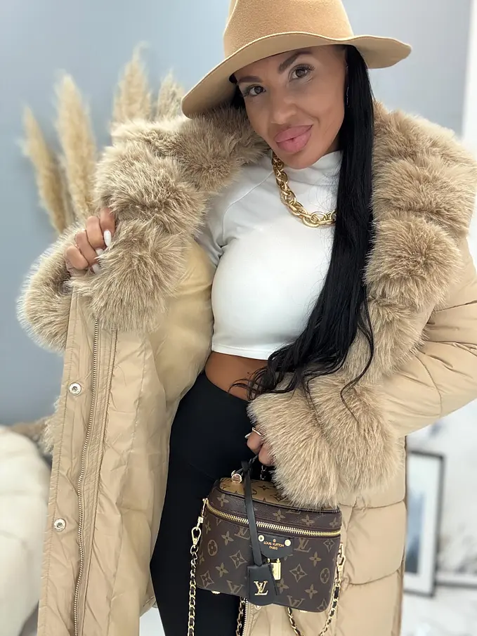 Hosszú szőrmés kabát övvel LAUNA