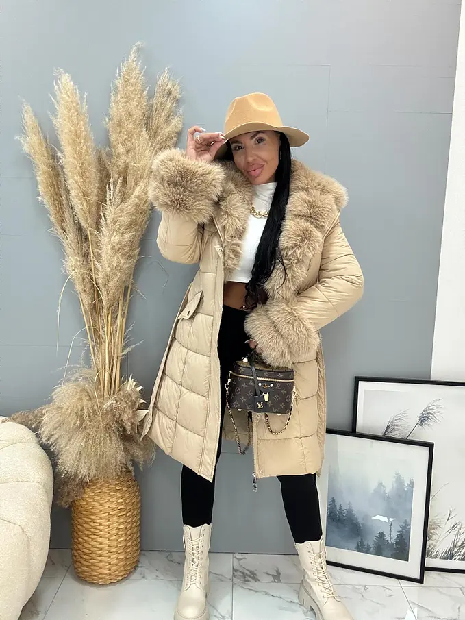 Hosszú szőrmés kabát övvel LAUNA