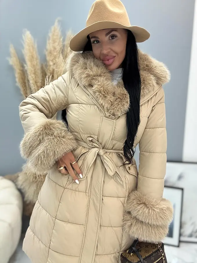 Hosszú szőrmés kabát övvel LAUNA