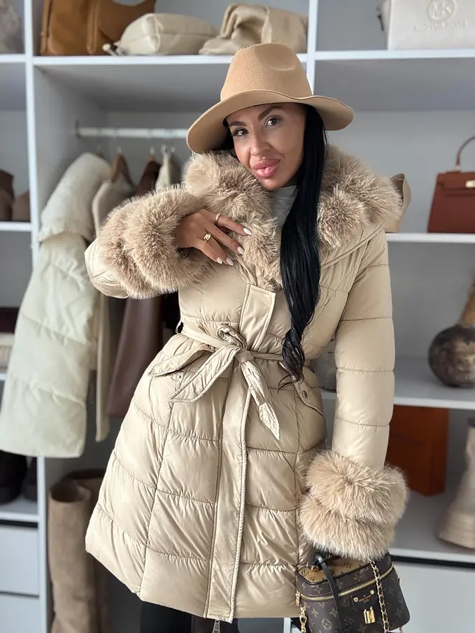 Hosszú szőrmés kabát övvel LAUNA