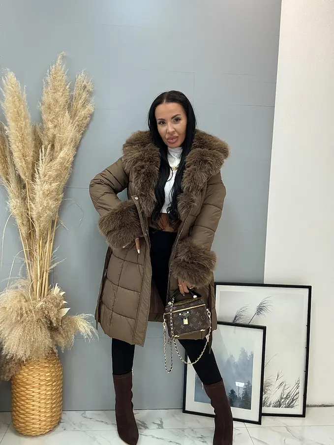 Hosszú szőrmés kabát övvel LAUNA