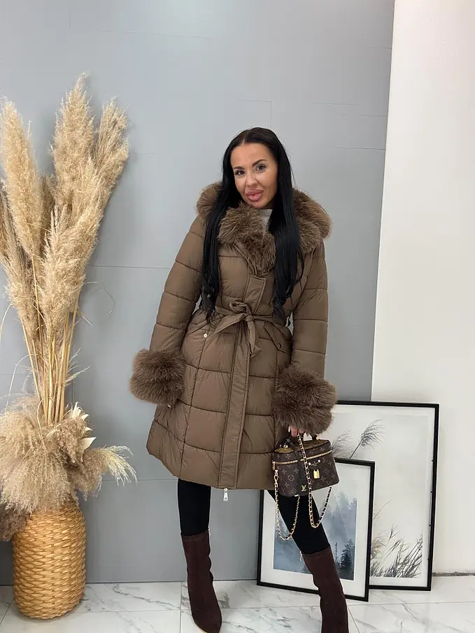 Hosszú szőrmés kabát övvel LAUNA