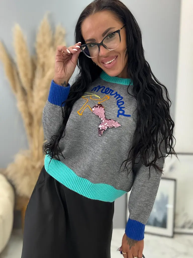 Szürke pulóver hableány dísszel CASPIA