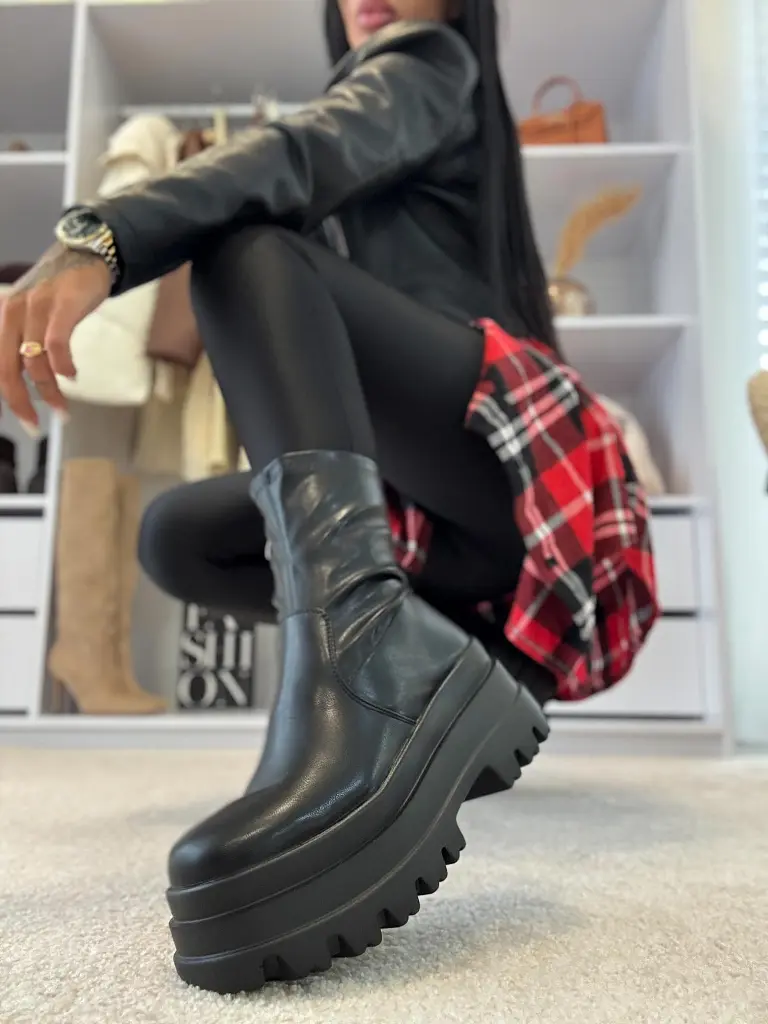 Női bokacsizma PANKA