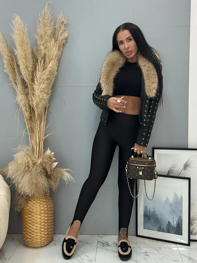 Magas derekú csillogó anyagú leggings STARS