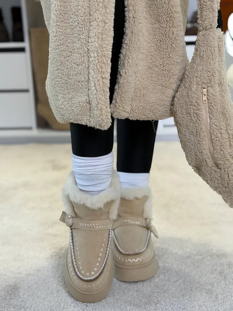 Női hócsizma CHARLA - next