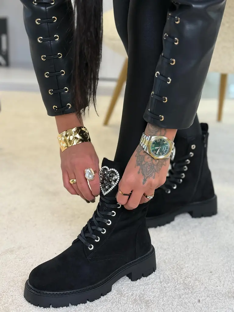 Fűzős bokacsizma kövekkel díszítve MERANO