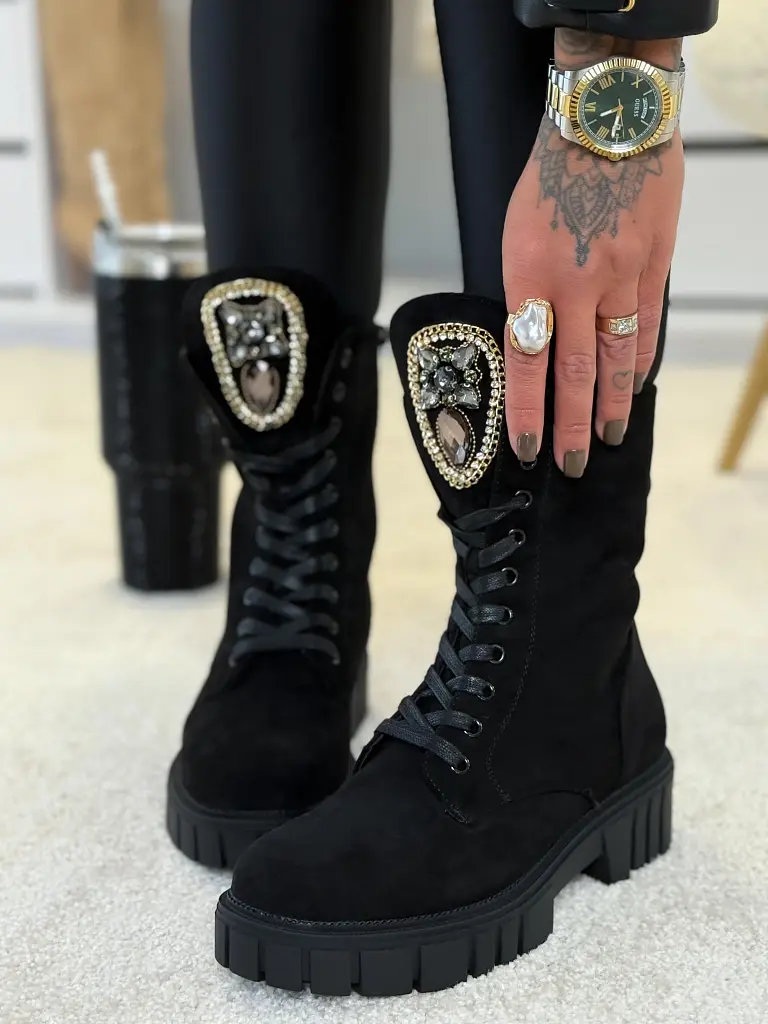 Fűzős bokacsizma kövekkel díszítve MISENA