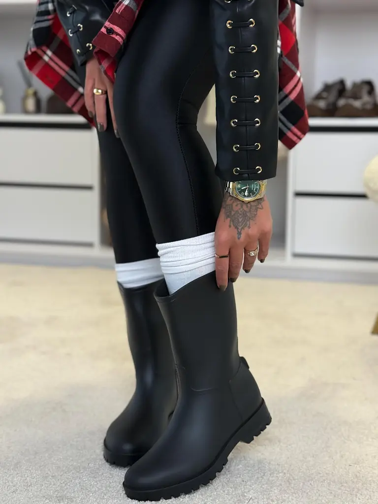 Fekete gumicsizma CLAVIRA