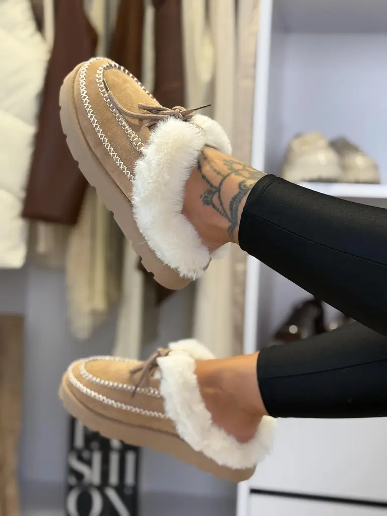 Meleg velúr cipő VILENA