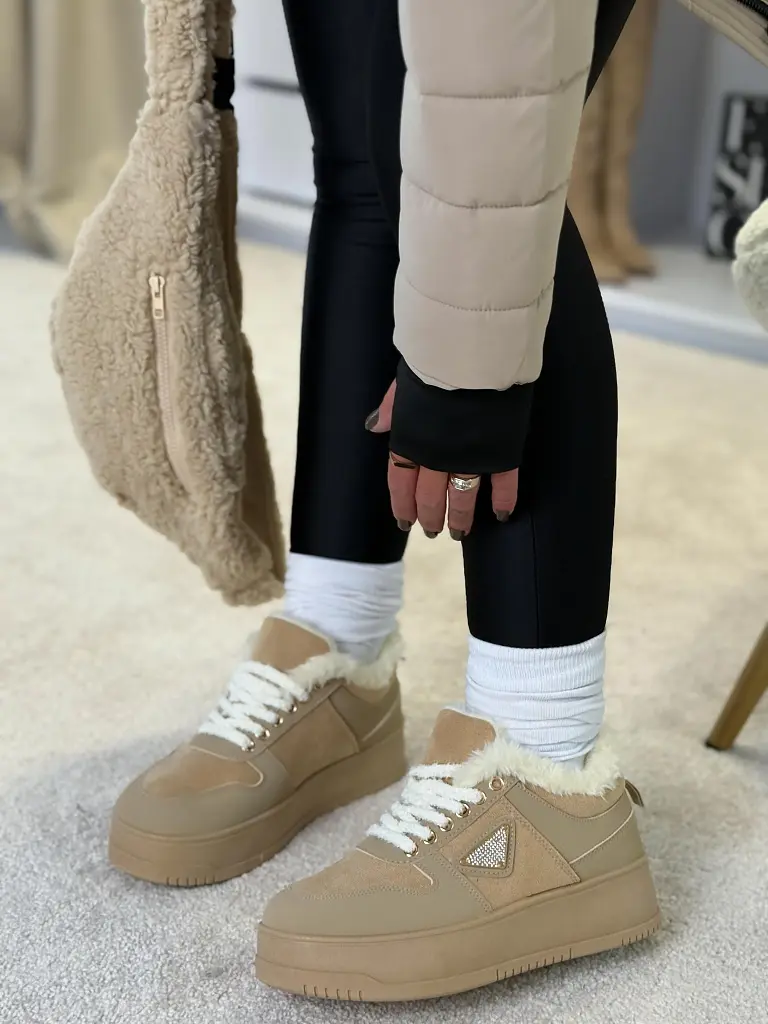 Platformos teddy sportcipő KLARYSA - next