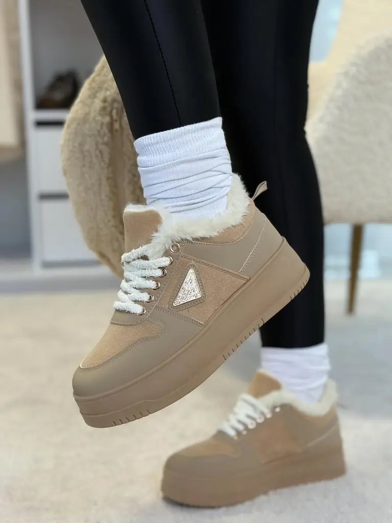 Platformos teddy sportcipő KLARYSA