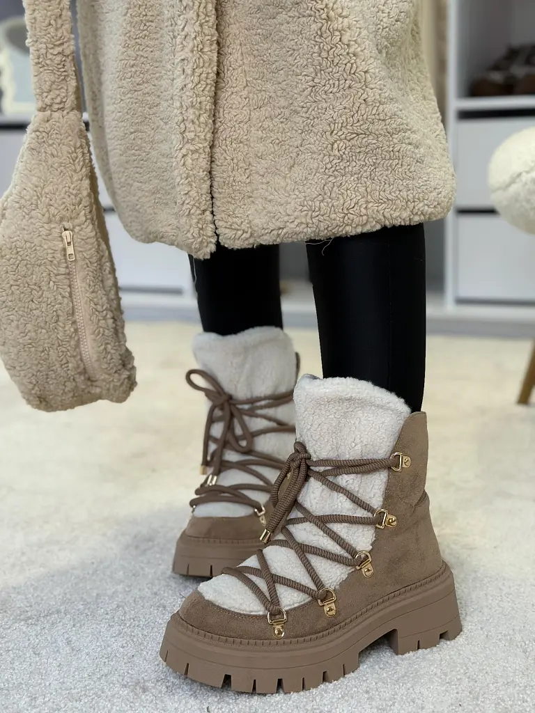 Fűzős bokacsizma ANAYA - next