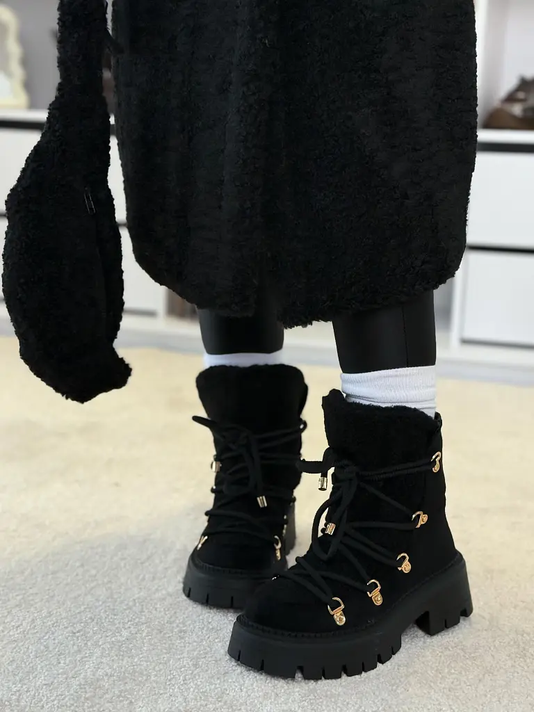 Fűzős bokacsizma ANAYA - next